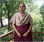 Kanchan learns to speak French